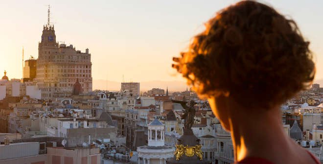 Puesta de sol desde la azotea del Círculo de Bellas Artes. © César Lucas para Madrid Destino