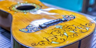 Guitarras Ramírez. © Álvaro López del Cerro. Madrid Destino