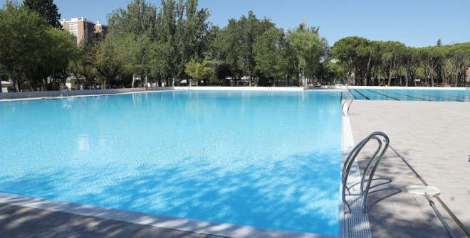 Piscinas gemelas CDM Aluche